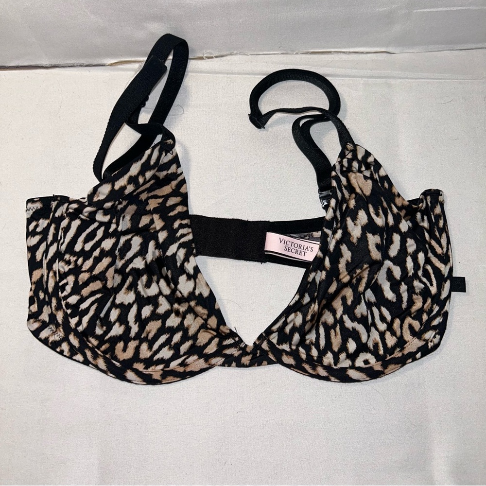 Victoria's Secret Bra Unlined Demi Leopard Print No Padding Underwire Bra 32DD